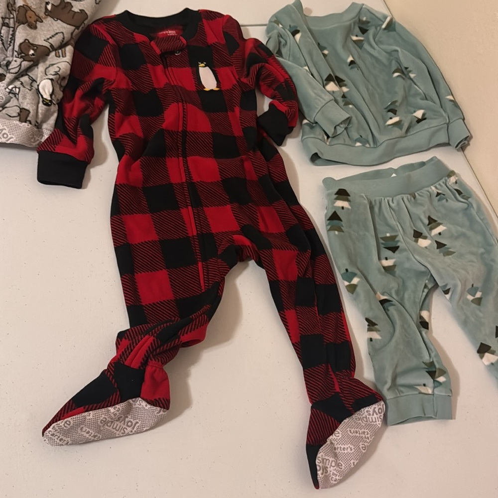 Baby cozy pijamas 12 months - Picture 5 of 8